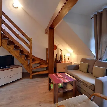 Klimatyczne Sun Seasons 24 W Szklarskiej Porebie By Renters Lejlighed Szklarska Poręba